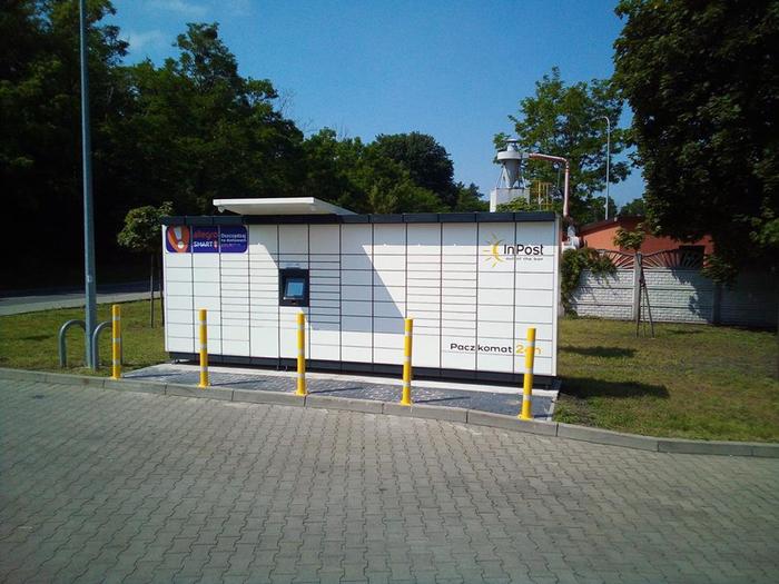 Paczkomat GRU10M Przy parkingu Lidla