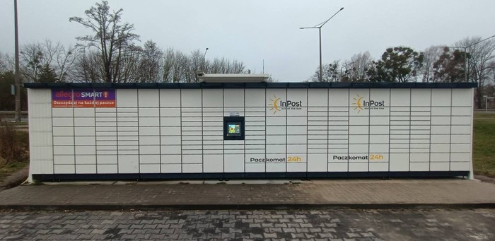 Paczkomat GRU33M Przy sklepie Biedronka