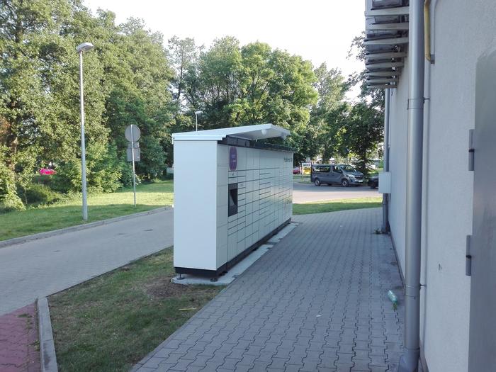 Paczkomat GRW01M Przy parku handlowym Shopin Garwolin