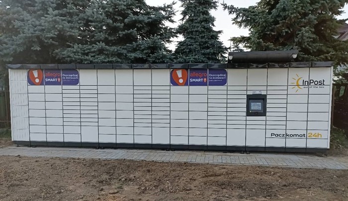 Paczkomat GRW06M za Pizzerią Peperoni