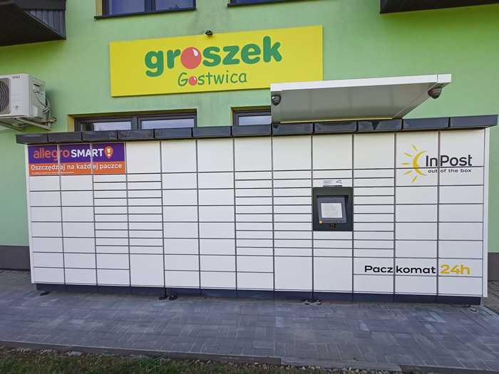 Paczkomat GSA01M Boczna ściana Sklepu