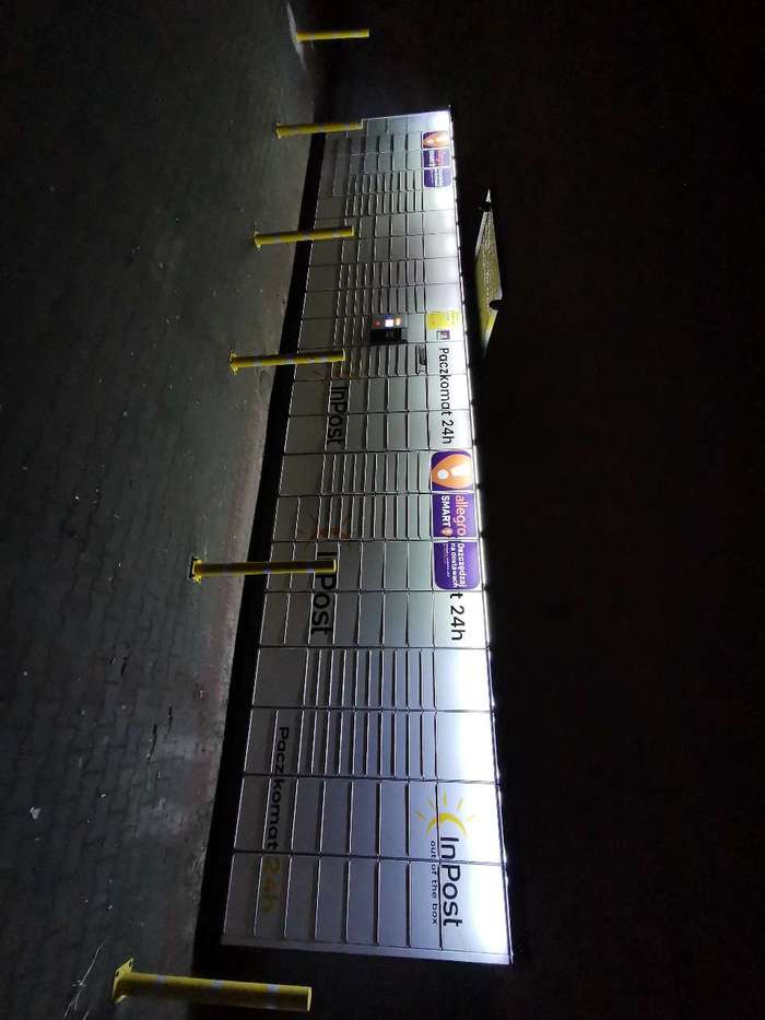 Paczkomat GWI01N Przy markecie Intermarche