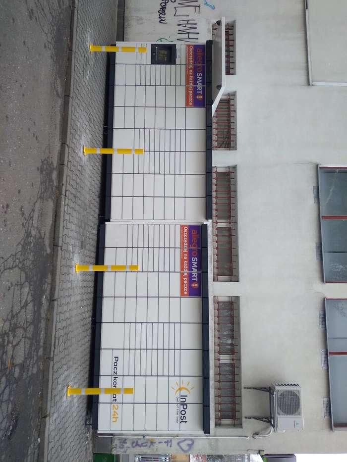 Поштомат GWI39M Przy centrum handlowym Pegaz od ulicy Lelewela