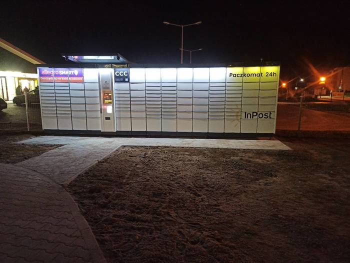 Paczkomat GWN02A Przy Mini centrum Handlowym