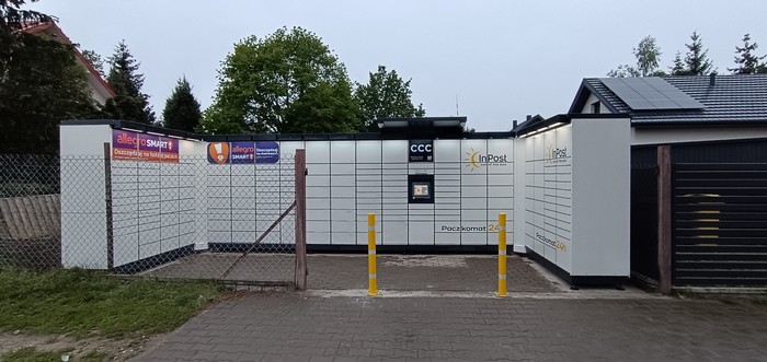 Paczkomat GXO05M Przy Rodzinnej Palarni Kawy.