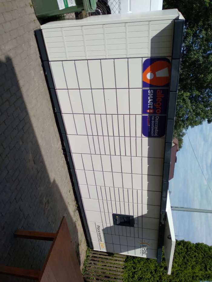 Parcel Locker GYY01M przy sklepie