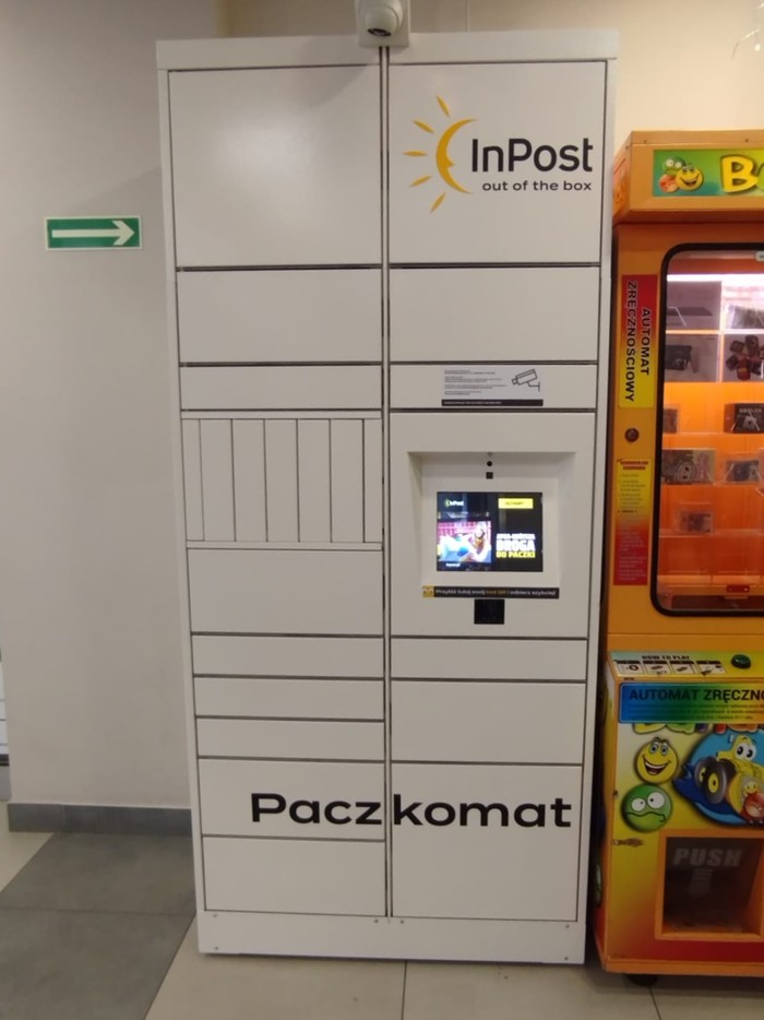 Paczkomat GZC01HP w Galerii Batory