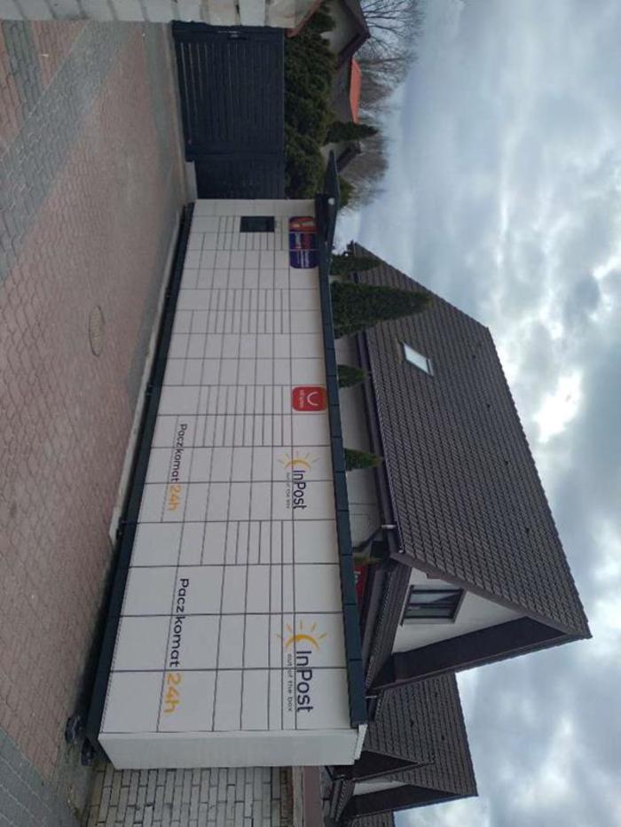 Parcel Locker HAL02M Po prawej stronie w bramie