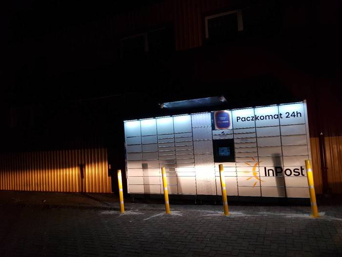Paczkomat HJN01M Przy sklepie Arhelan