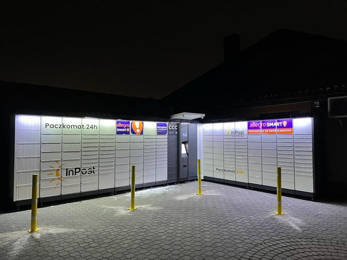 Paczkomat HJN02A Przy sklepie Chortnen