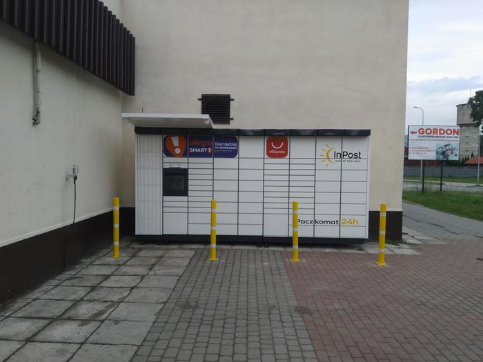 Paczkomat HJN03M przy sklepie Arhelan