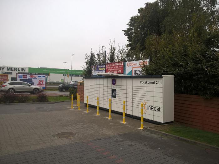 Paczkomat JAB01M Przy sklepie Lidl