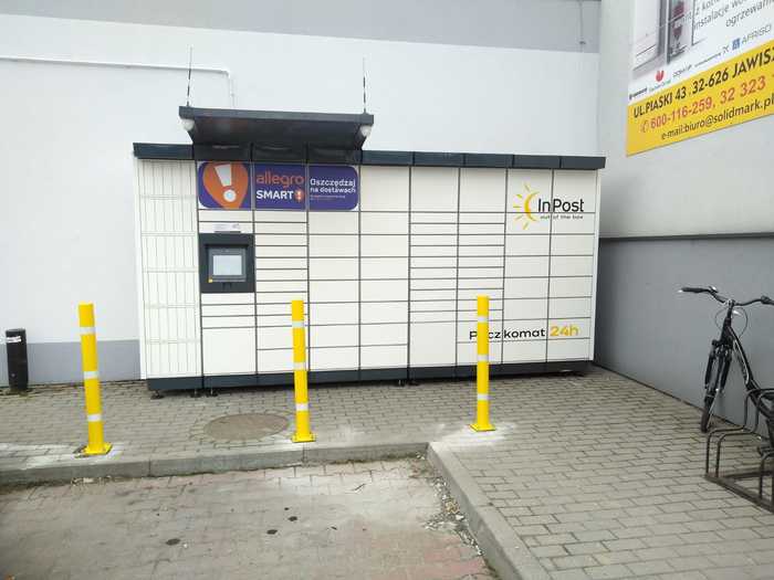 Paczkomat JAI02M Delikatesy Centrum