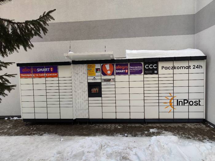 Paczkomat JAR02M Przy Delikatesach Centrum