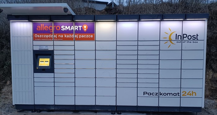 Paczkomat JAT02M Przy sklepie spożywczym