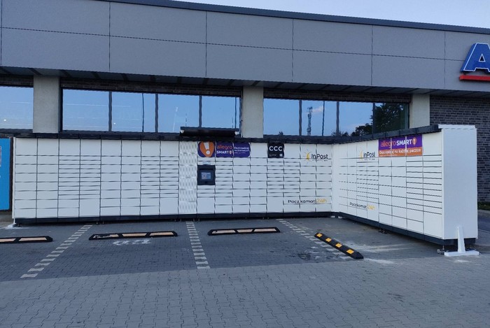 Paczkomat JAW12M Parking Aldi