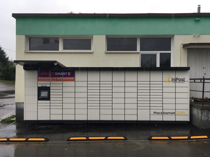 Parcel Locker JDC02M Przy sklepie spożywczym