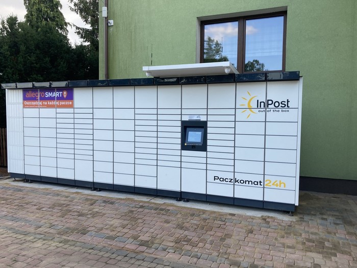 Paczkomat JEA01M parking przy Agroturystyce