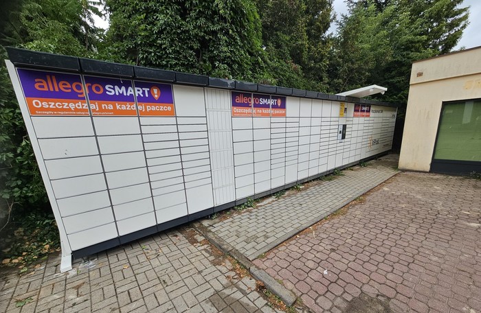 Paczkomat JLN01N Przy Sklepie Andrzeja