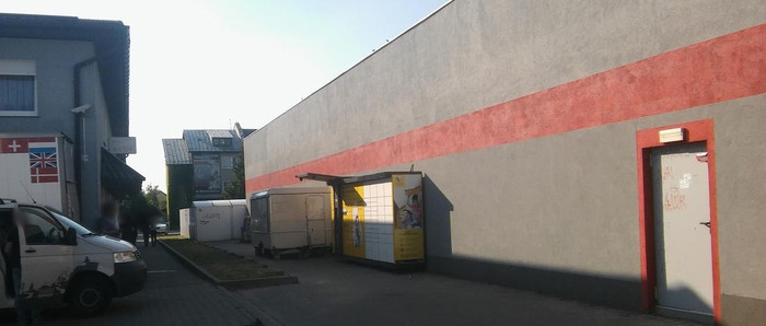Paczkomat JLS01A Przy markecie Intermarche