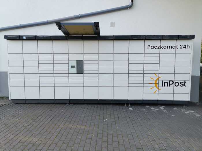 Paczkomat JNK01N Stacja paliw Watis