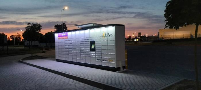 Parcel Locker JNQ02M na parkingu centrali Lidl