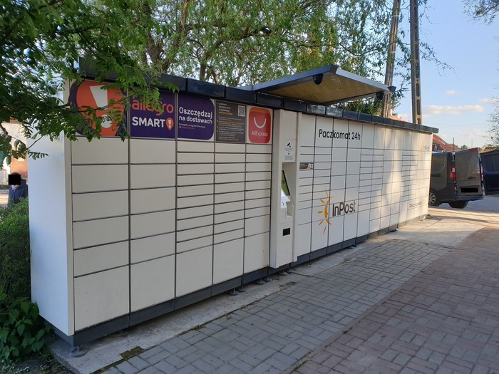 Paczkomat JON01A Przy sklepie Epoka