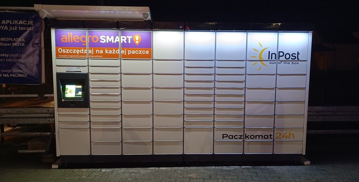Paczkomat JONI01M Parking przy Stacji