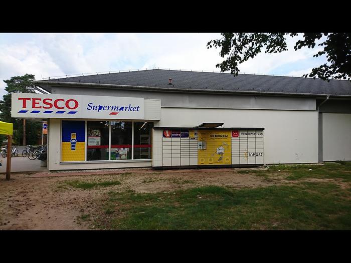 Parcel Locker JOZ01N Przy wejściu z boku