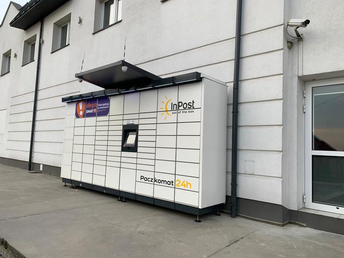 Paczkomat JPD02M Przy sklepie Top Market
