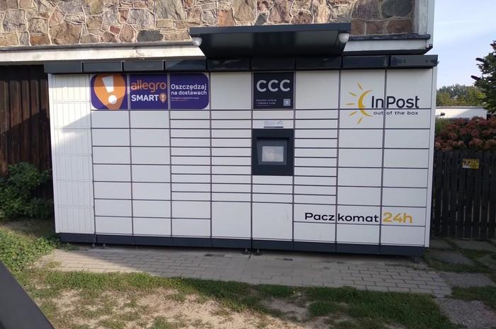 Paczkomat JRC06M prywatna posesja