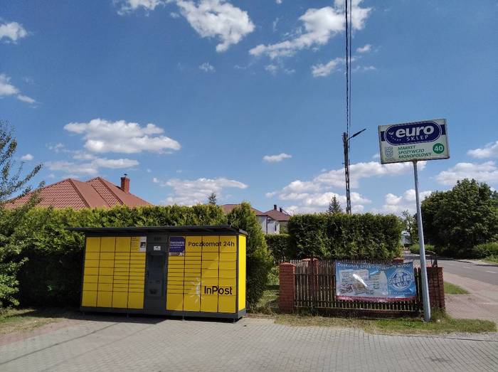 Paczkomat JRI01G Przy Sklepie Delikatesy Euro