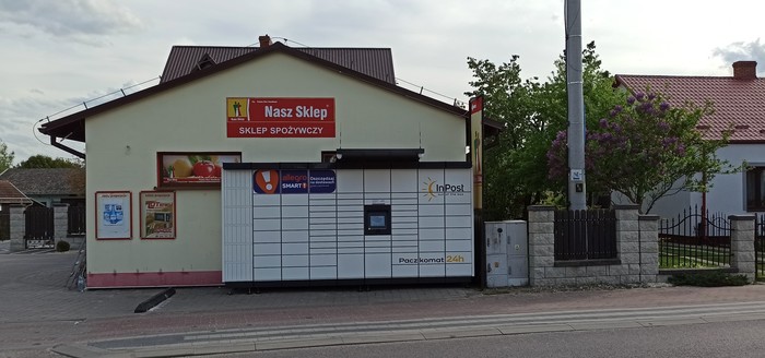 Paczkomat JRI01M Przy sklepie "Nasz Sklep"
