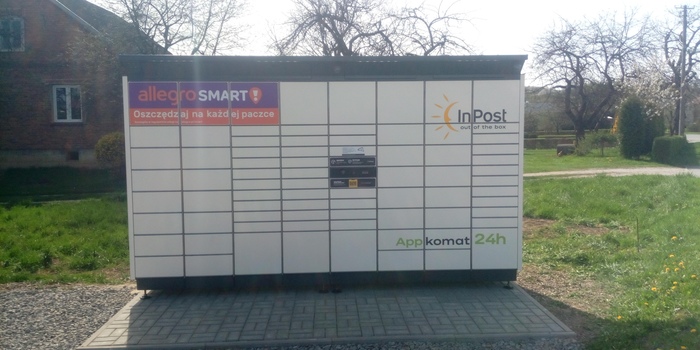 Paczkomat JSW01BAPP Przy sklepie spożywczym Premium