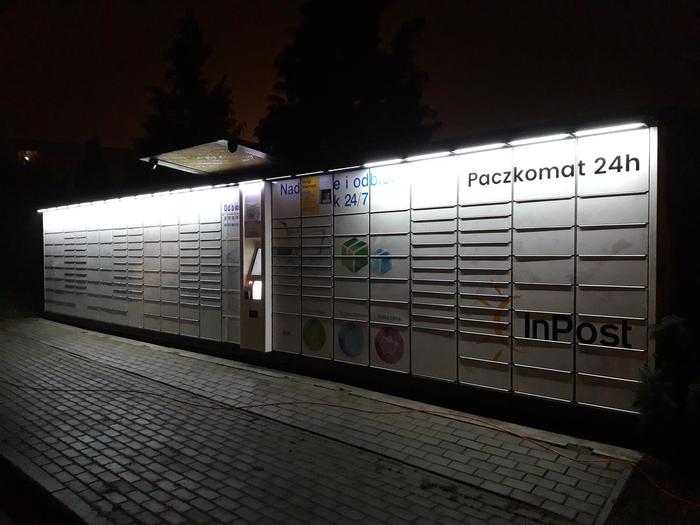 Paczkomat JTR03ML Przy sklepie Lewiatan