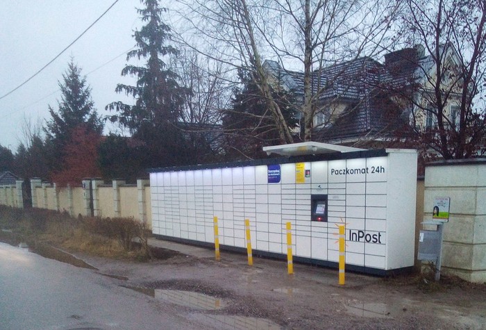 Paczkomat JUZ01M Przy całodobowej lecznicy dla zwierząt ALMA-WET