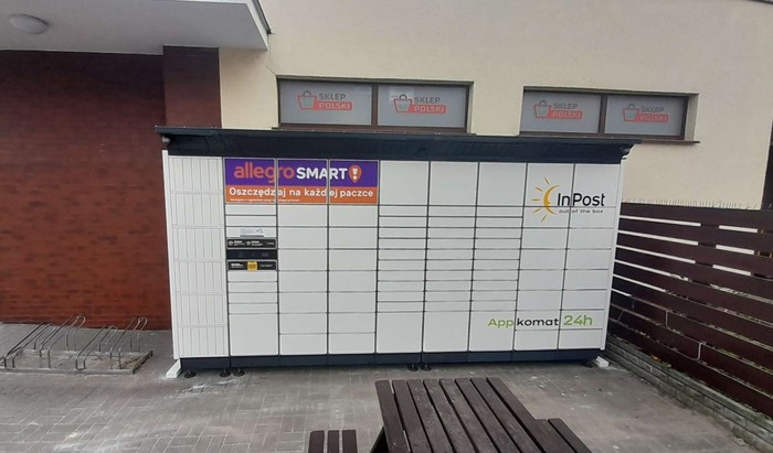 Paczkomat JWD01BAPP Przy sklepie spożywczym