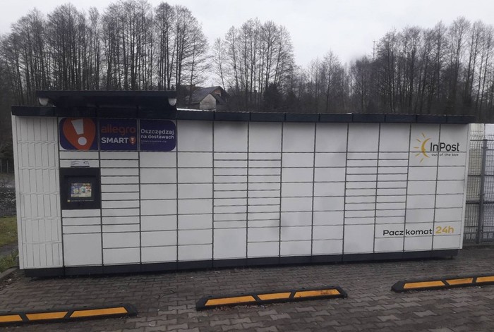 Paczkomat JZD12M Przy Krzyżak Dom i Wnętrze