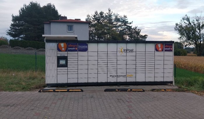 Paczkomat JZD18M Przy parkingu