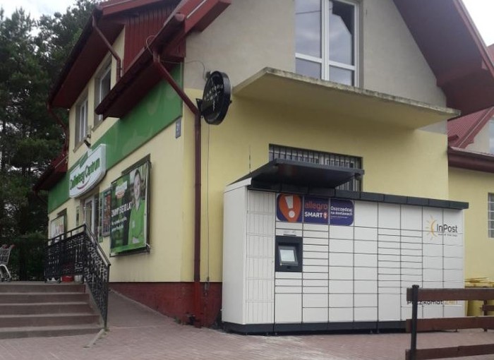 Paczkomat KAB02M Przy Delikatesach Centrum