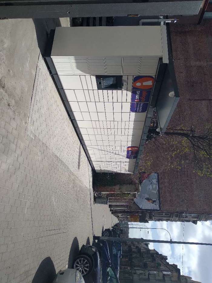 Поштомат KAL15M Przy wjeździe na teren obiektu