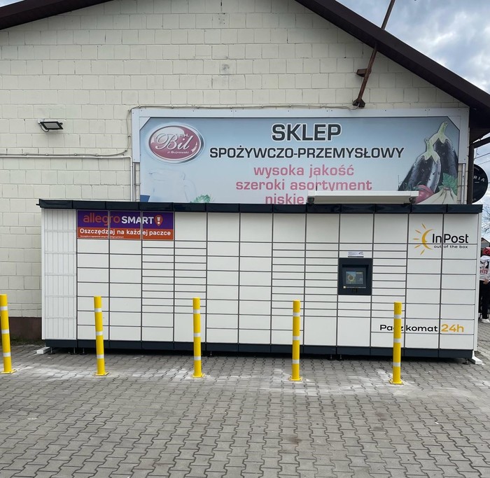 Поштомат KALW01M Parking sklepu od strony OSP