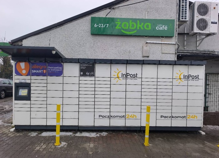 Parcel Locker KAN01M przy sklepie Chata Polska