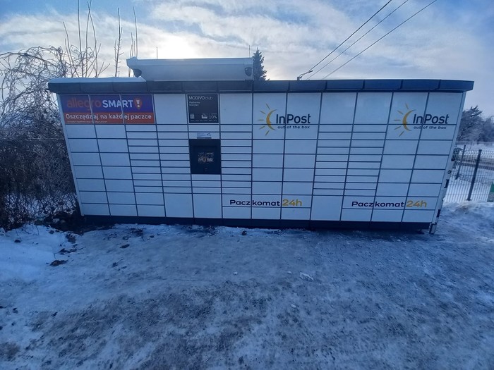 Paczkomat KANW01M Przy sklepie spożywczym