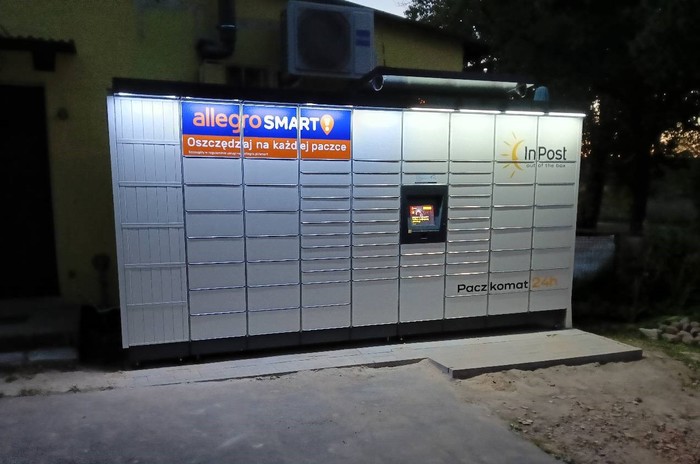 Parcel Locker KARL01M Przy sklepie spożywczym