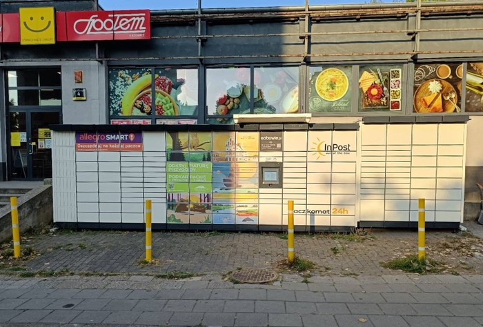 Paczkomat KAT135M Katowice Społem Kominka