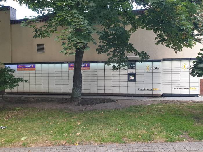 Paczkomat KAT92M Auchan Katowice Ligonia
