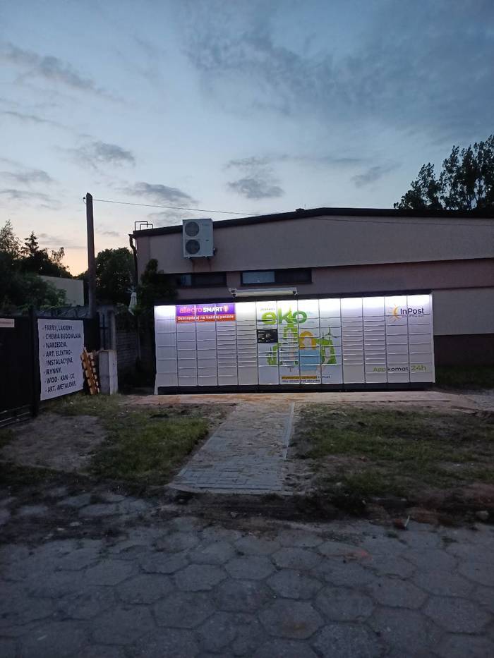 Parcel Locker KAZ01APP Przed Marketem Dom i Ogród Smolarek