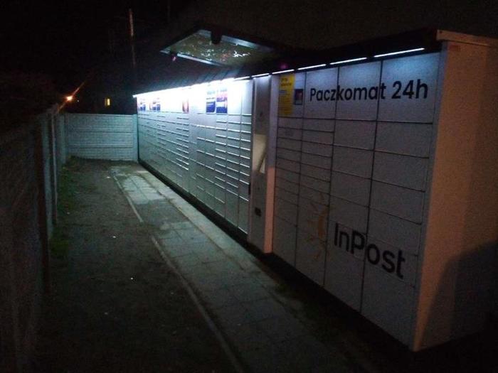 Paczkomat KAZ02A Przy sklepie Chata Polska