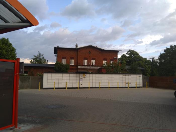 Paczkomat KBA01A Parking  myjni samochodowej